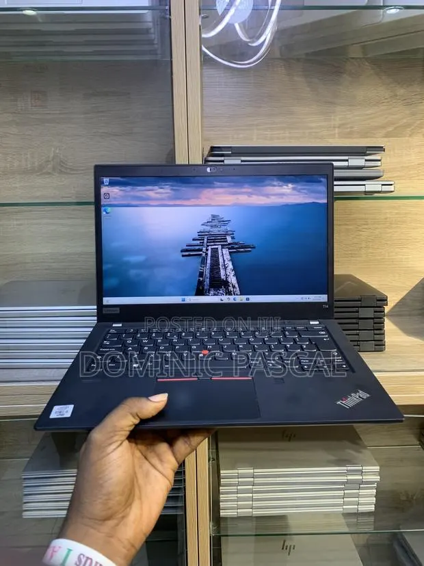 Laptop Lenovo ThinkPad T14 16GB Intel Core i5 SSD 256GB · Photo 1
