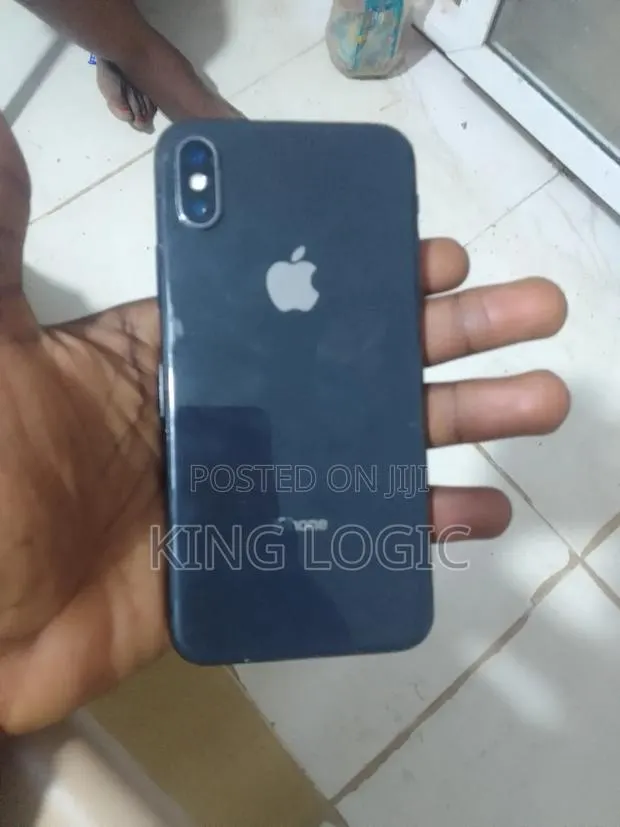 Apple iPhone X 256 GB Black · Photo 1