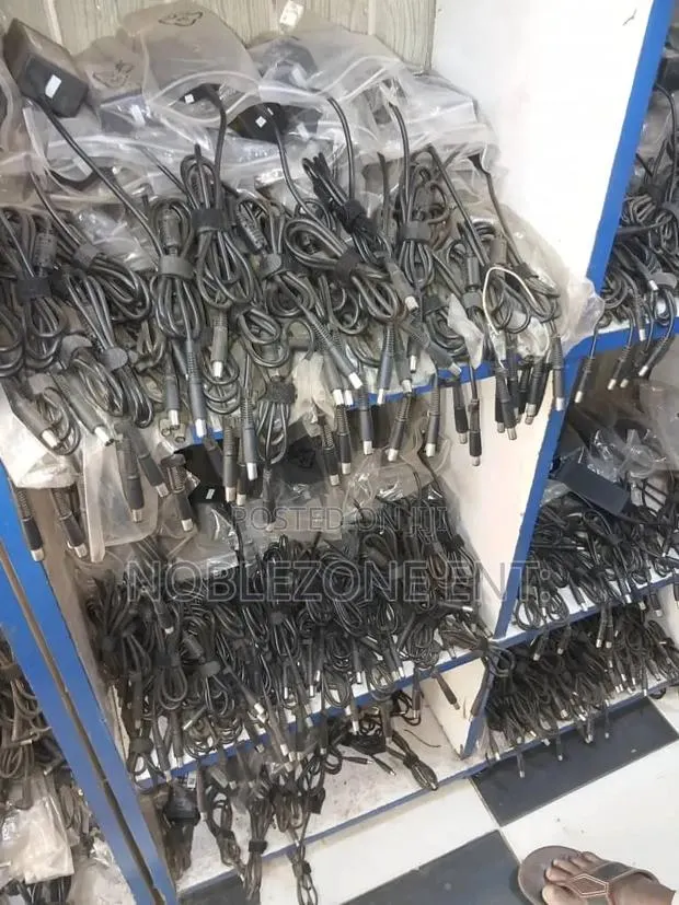 Laptop Chargers · Photo 1