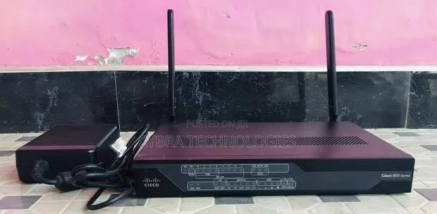 Cisco 899g Router · Photo 1