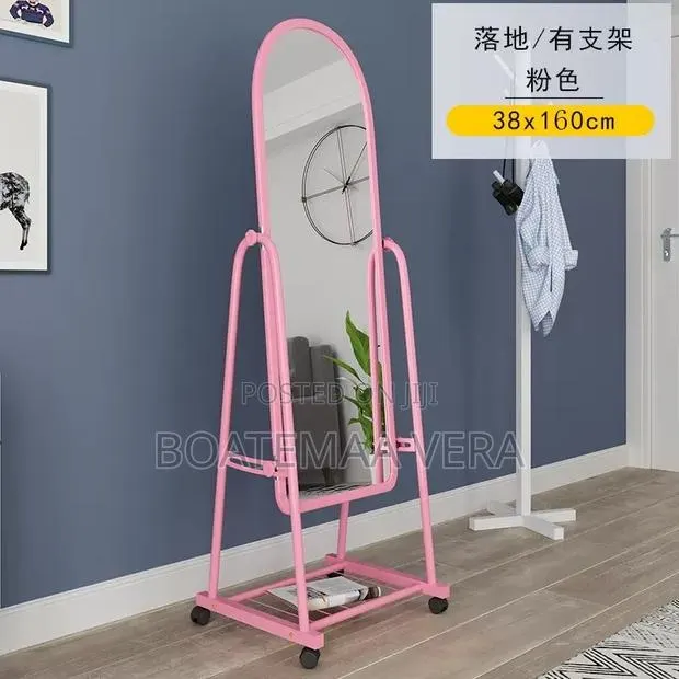 Standing Mirror · Photo 1