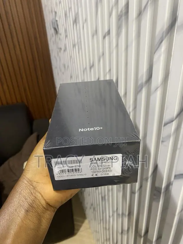 New Samsung Galaxy Note 10 Plus 256 GB Black · Photo 1
