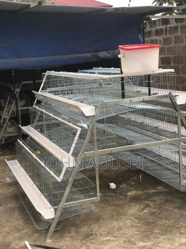 Battery Cage · Photo 1