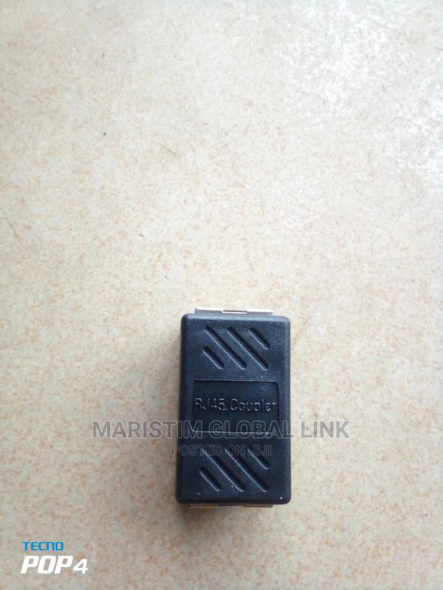 RJ 45 Coupler Adapter (Internet Extender) · Photo 2