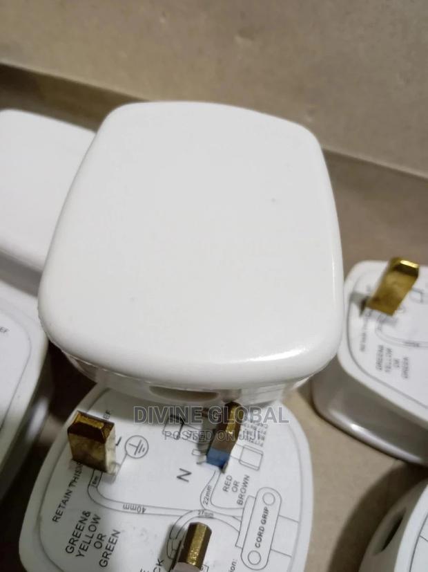 13A Fused ABB Plug · Photo 2