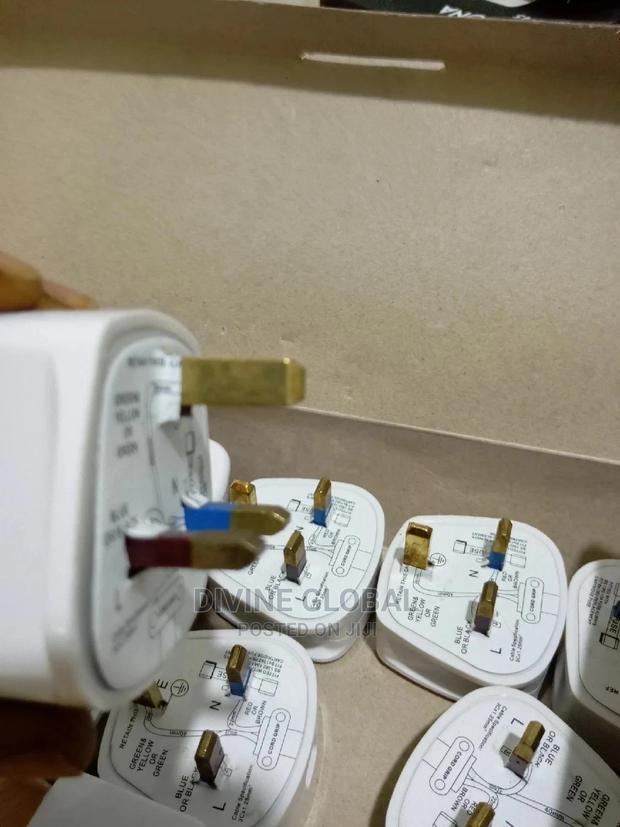 13A Fused ABB Plug · Photo 3