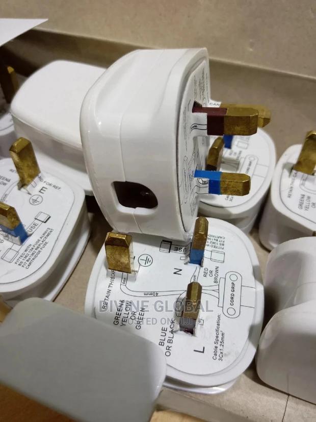 13A Fused ABB Plug · Photo 6