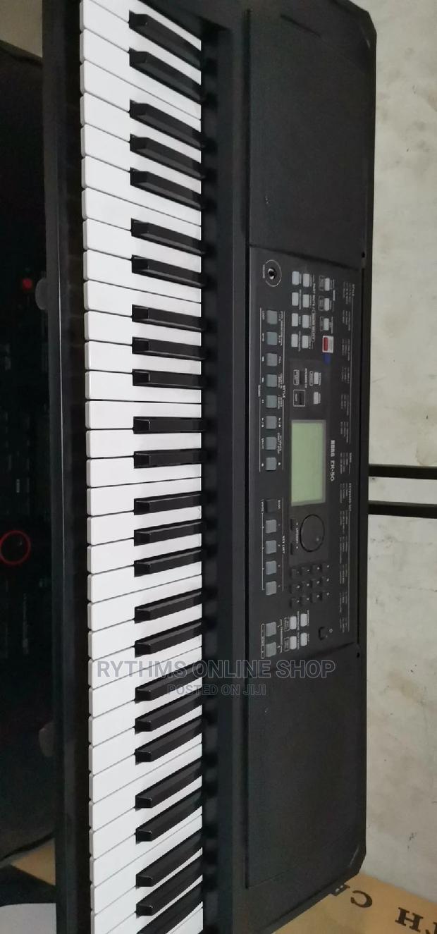 Korg Ek-50 Keyboard · Photo 2