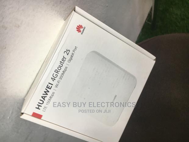 Endless 300mpbs Speed Network 4G Huawei Router · Photo 1