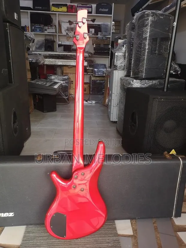 Ibanez SR800LE Soundgear Electric Bass Guitar · Photo 4