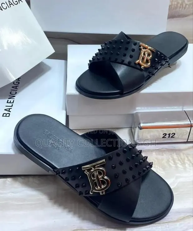 Balenciaga Slippers · Photo 1