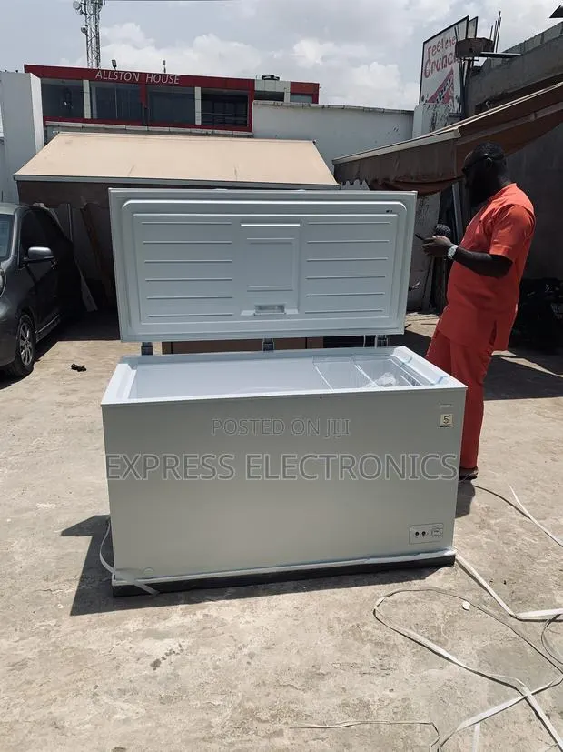 Long Lasting Effects Chest Freezer Single Door 418l Midea · Photo 1