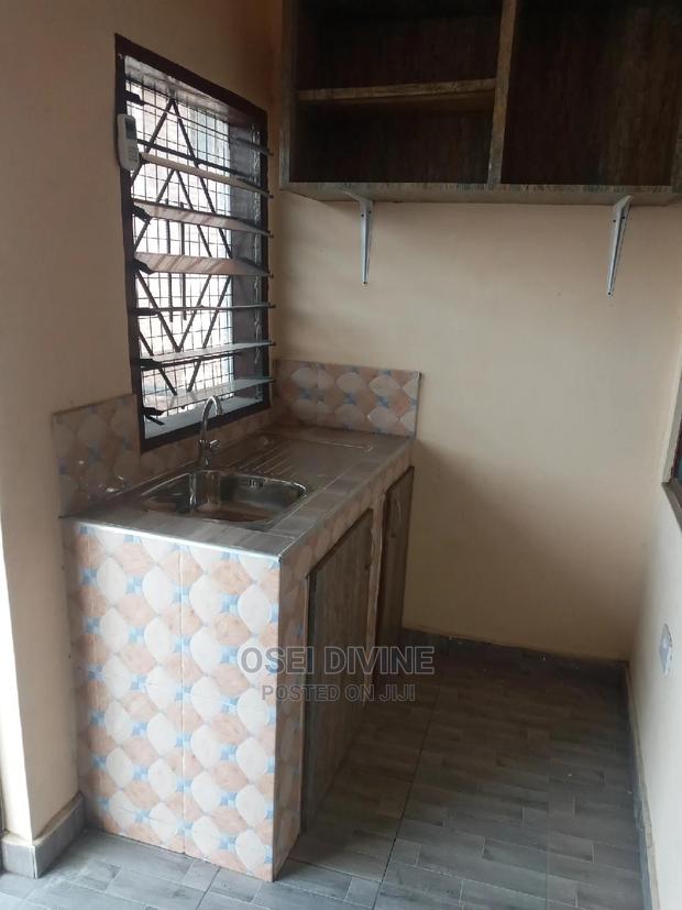 Nice Single Room S/C Dansoman Sahara · Photo 3