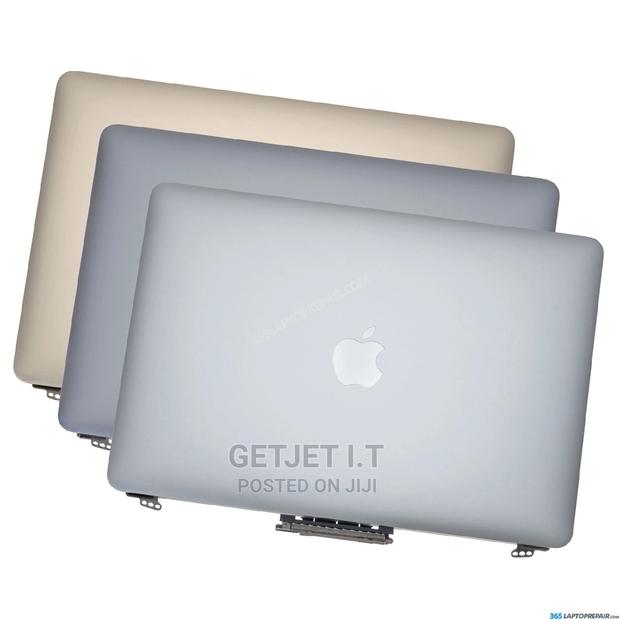 Macbook Air 2013 to 2020 Screen Replacement · Photo 1