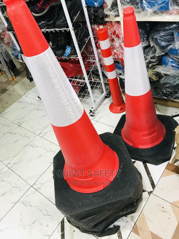 Reflective Cones · Photo 2