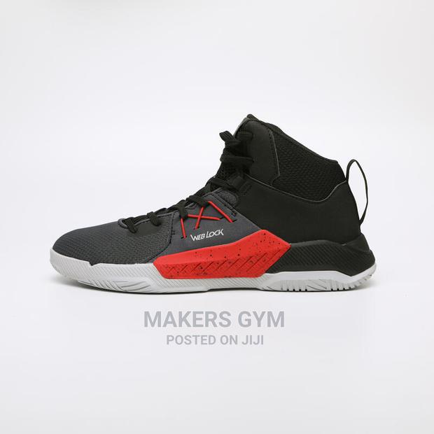 Basketball Shoes (Unisex) · Photo 2