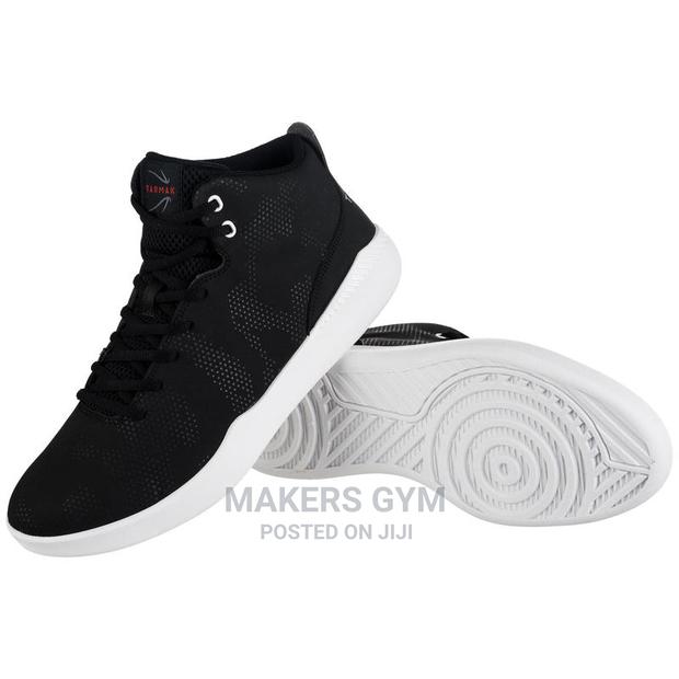 Basketball Shoes (Alkundi) · Photo 1
