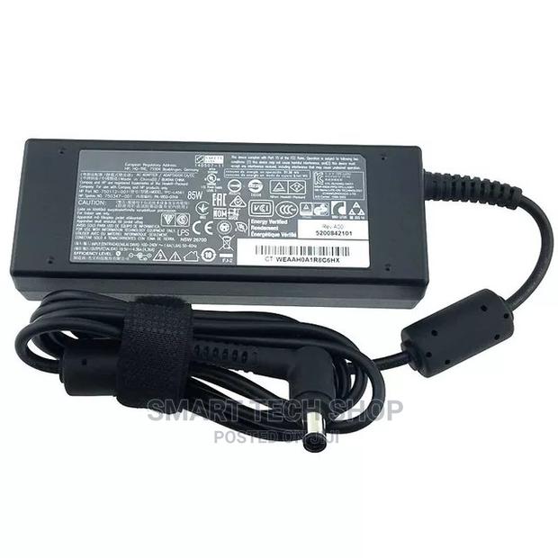 Genuine Adapter HP 19.5V 4.36A 85W Charger 708779-001 T610 · Photo 4