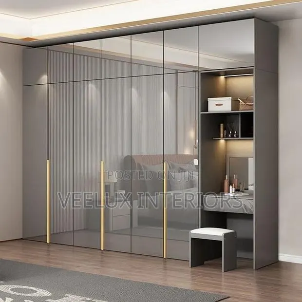 High-Gloss Modern Wardrobe | Interior Design Contemporary · Photo 1