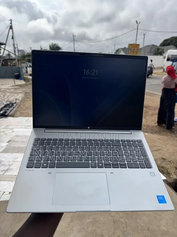 Laptop HP ProBook 4 G1i 16GB Intel Core 5 SSD 256GB · Photo 1