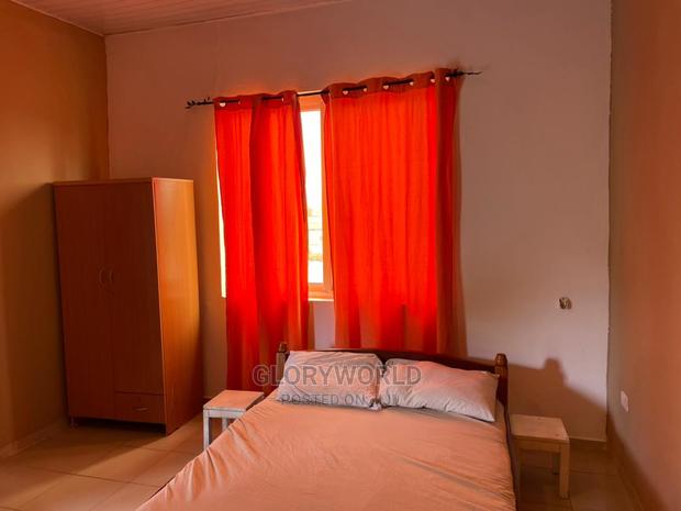 Beautiful Furnished Single Room at Labone · Photo 3