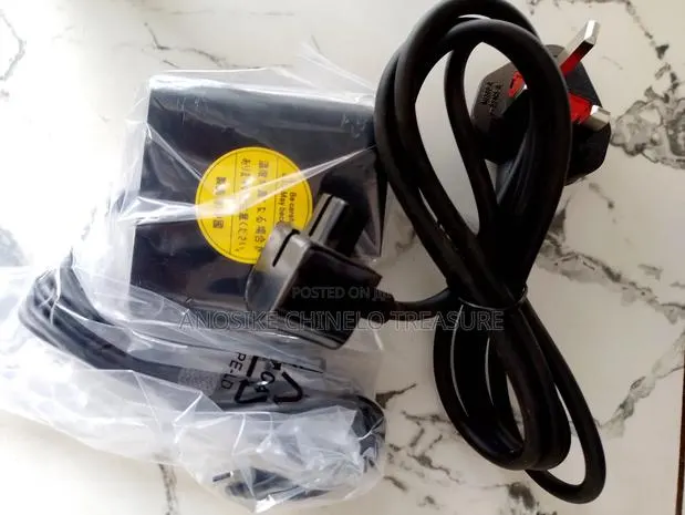 HP Type -C Charger · Photo 1