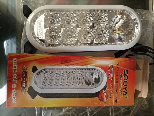 Rechargeable and Battery · Photo 2