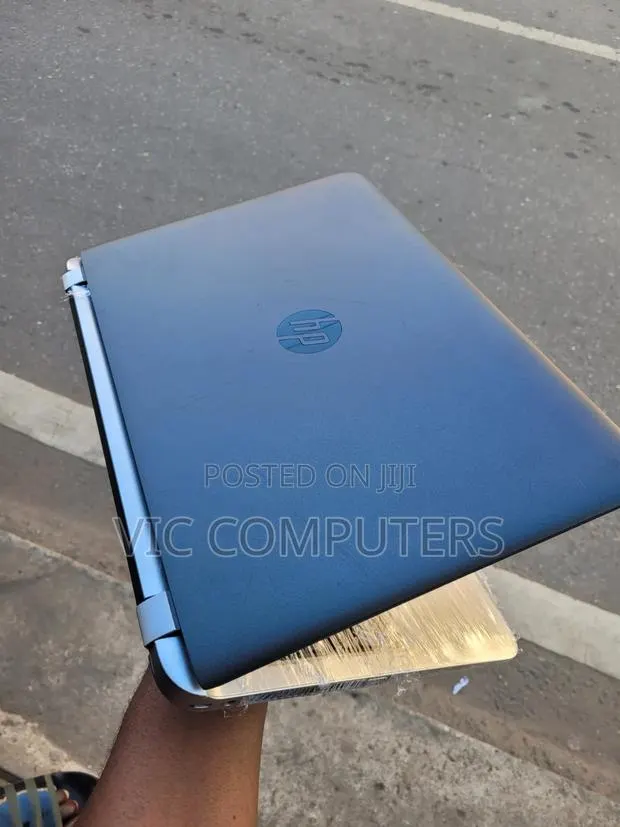 Laptop HP ProBook 450 G3 8GB Intel Core i5 SSHD+SSD 500GB · Photo 1