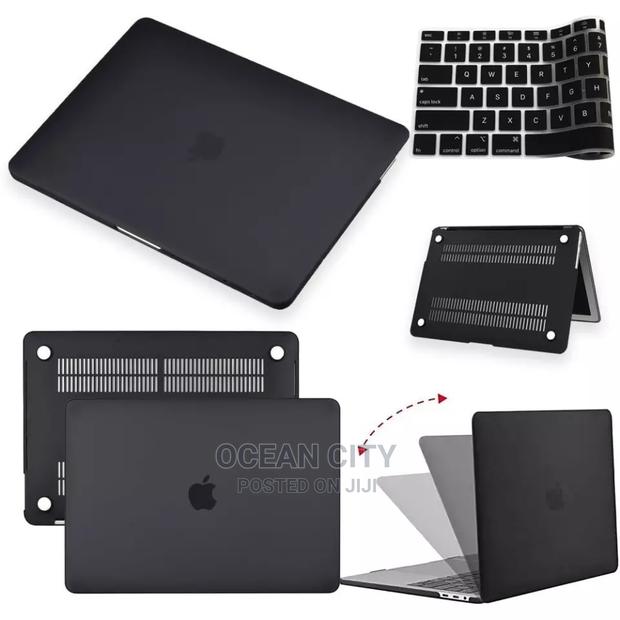 14” Macbook Case Bundle (3-in-1) · Photo 1