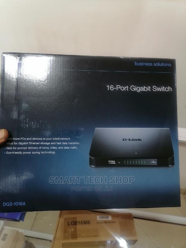 16 Port Dlink Desktop Gigabit Switch · Photo 2