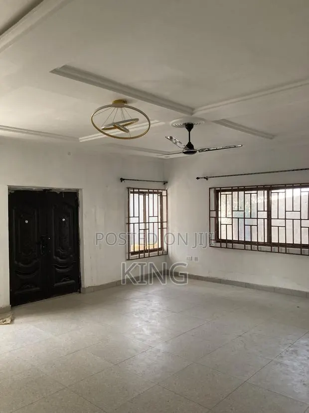 4bdrm Bungalow in Mile 7 for rent