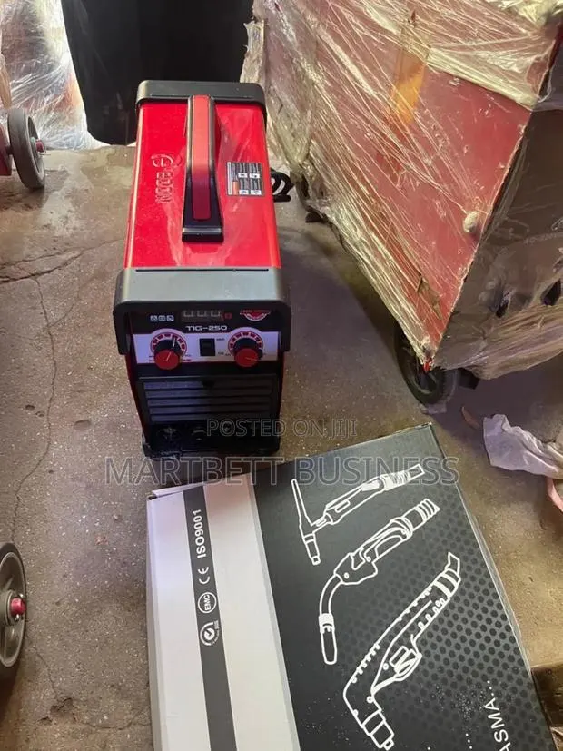 250a Argon/Arc Welding Machine Edon With Accessories · Photo 1