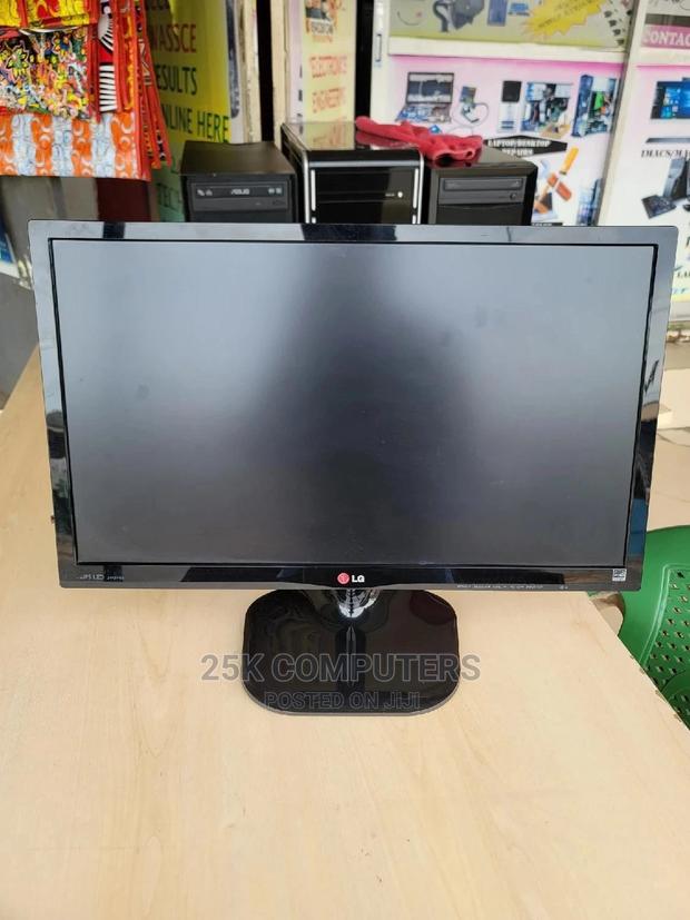 24inch LG Ips Monitor · Photo 1