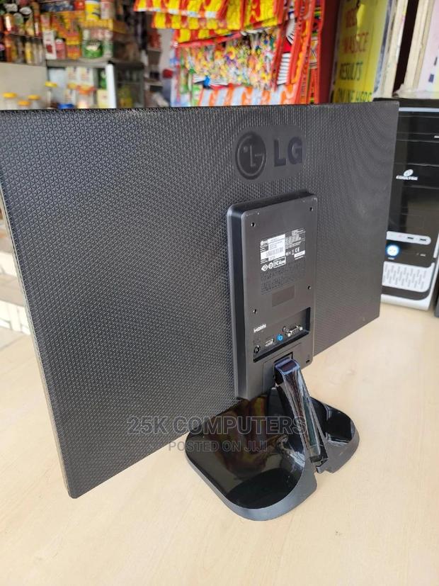 24inch LG Ips Monitor · Photo 4