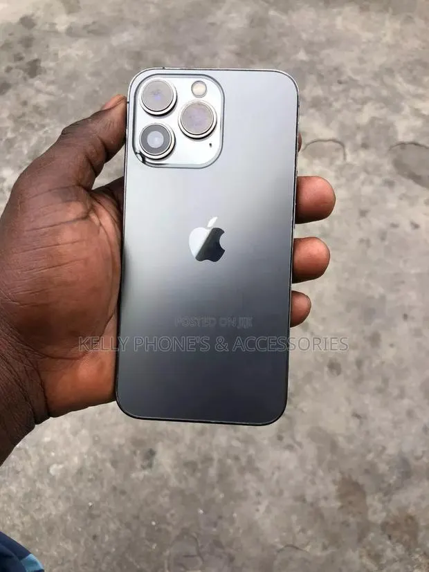 Apple iPhone 13 Pro 256 GB Blue · Photo 1