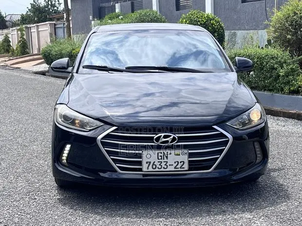 Hyundai Elantra Limited Sedan FWD (2.0L 4cyl 6A) 2017 Black · Photo 1