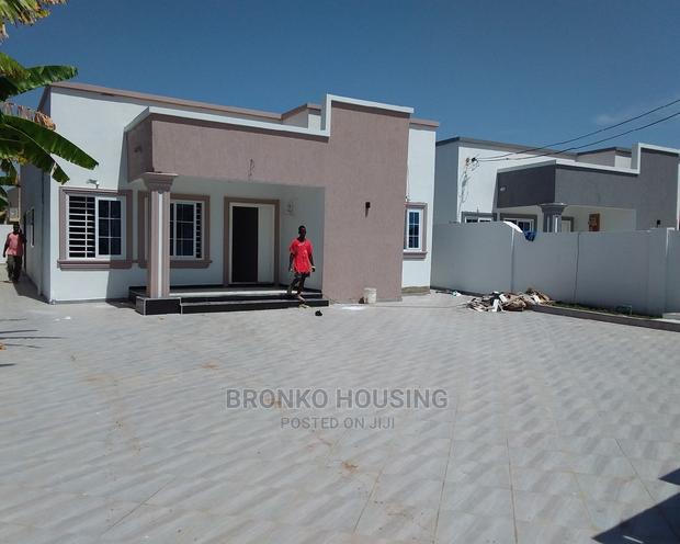 3bdrm House in Bronko Housing, Spintex for sale · Photo 2