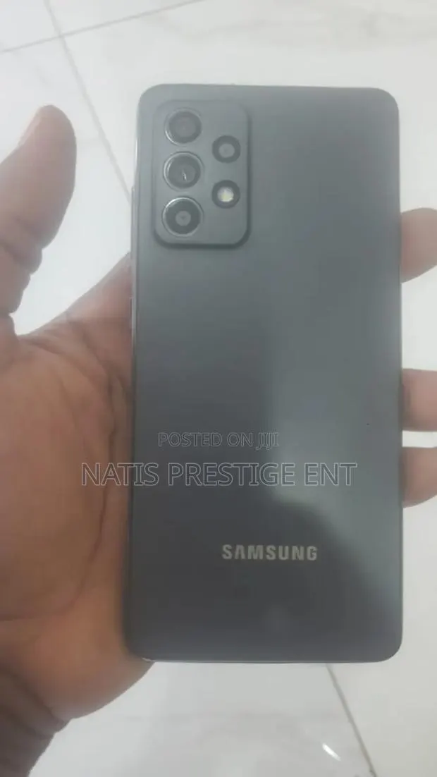 Motorola Edge (2022) 128 GB Black · Photo 1