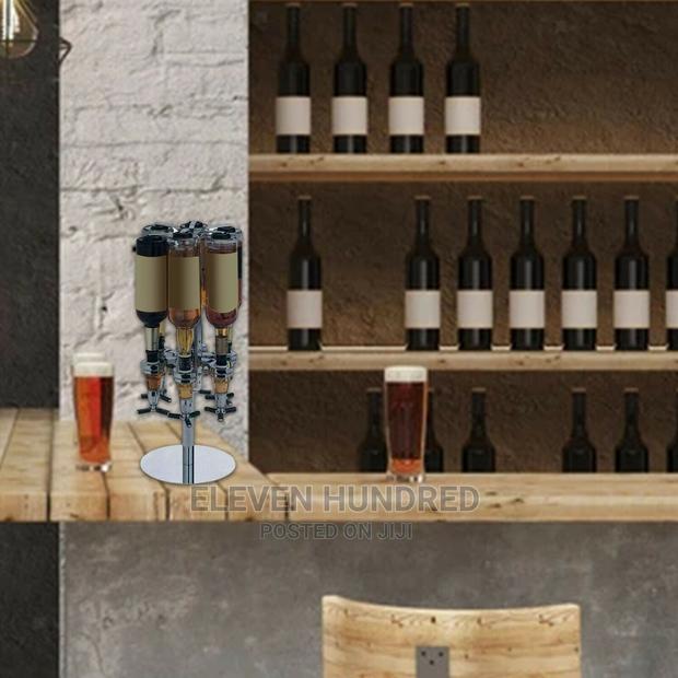 6 Bottle Liquor Dispenser · Photo 3