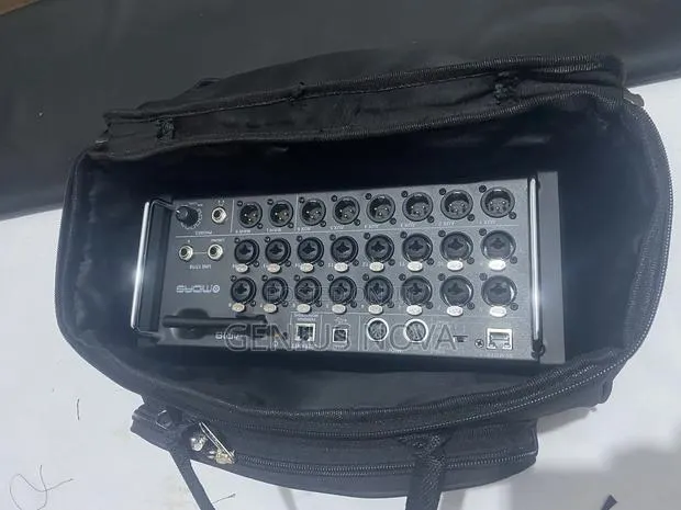 Midas Mr18 Digital Mixer Plus Leather Bag
