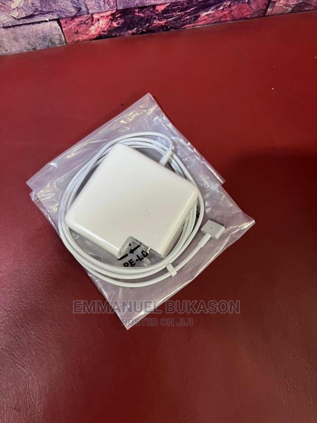 Charger for Macbook Air · Photo 2