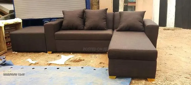 L Shaped Sofa · Photo 1