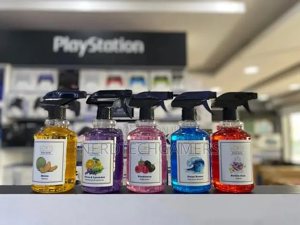 Loris Room Spray · Photo 1