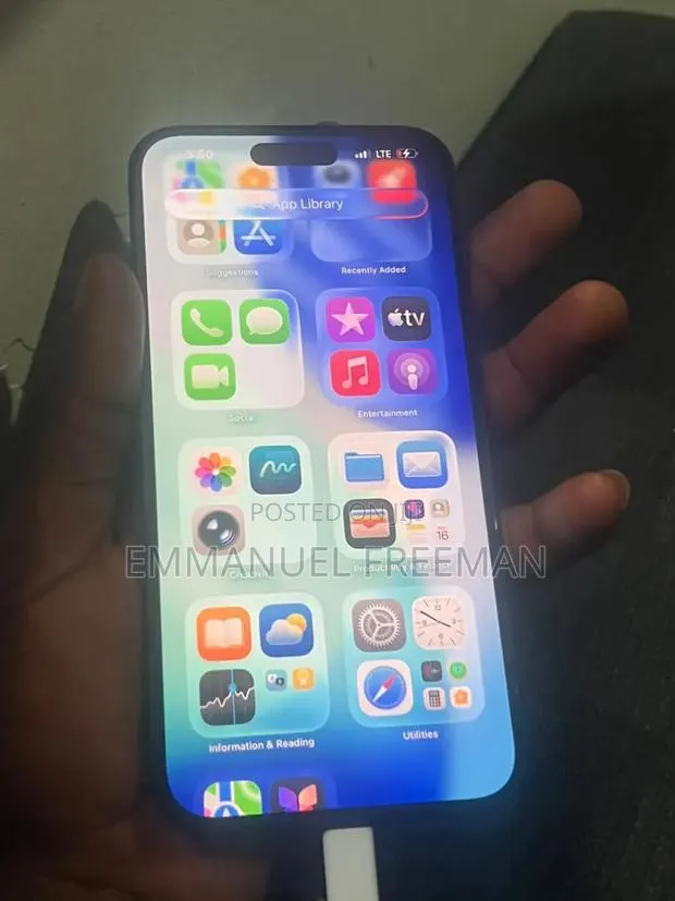 Apple iPhone 16 Plus 128 GB Black · Photo 1