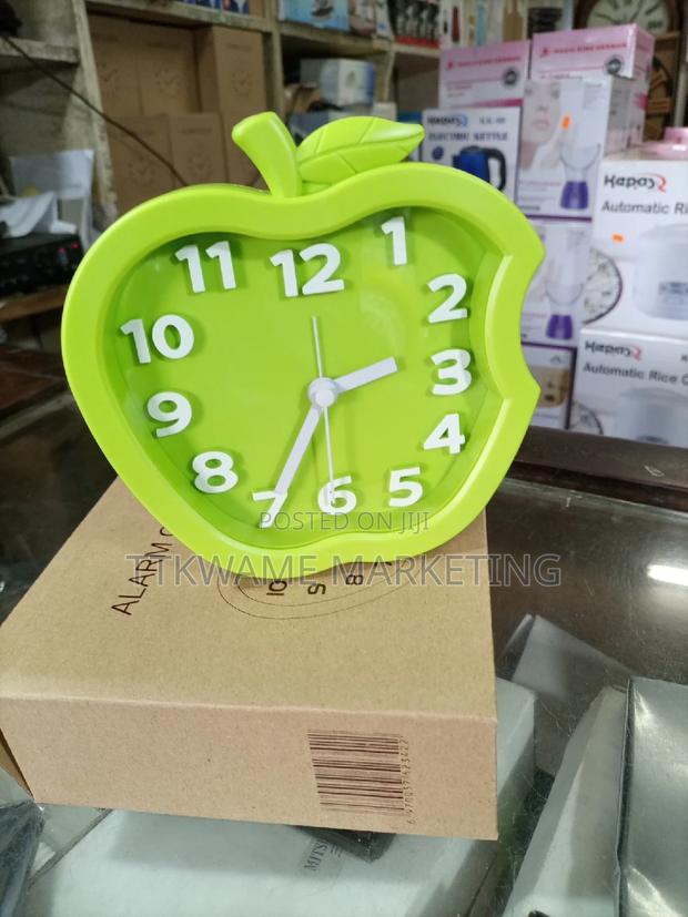 Beautiful Alerm Clock · Photo 4