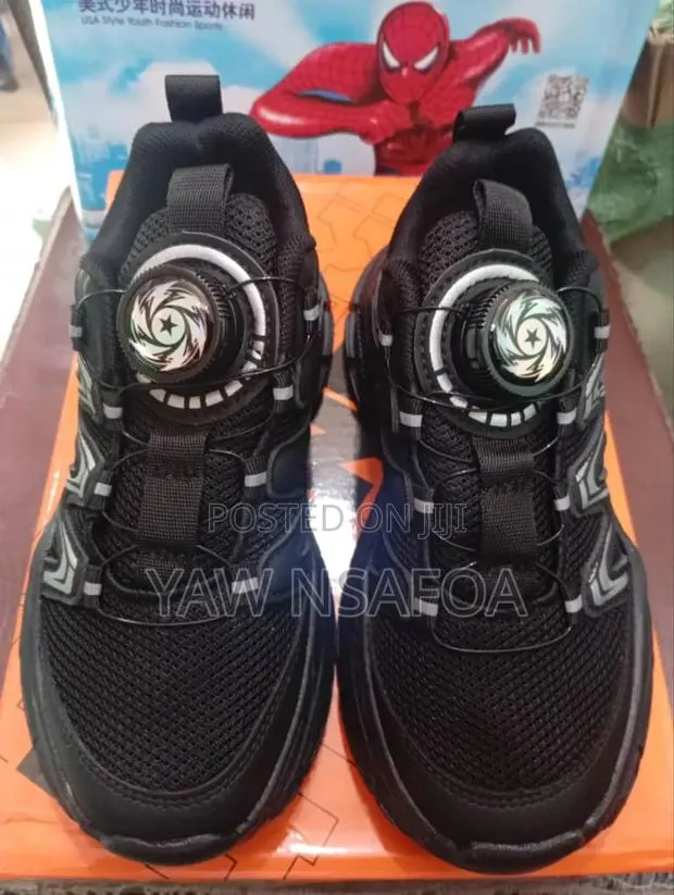 Kids Shoe Sneaker Home · Photo 1