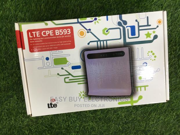 WLAN Port 4 Speed 300mpbs Routers · Photo 1