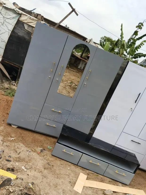 Bedroom TV Stand and Wardrobe · Photo 1