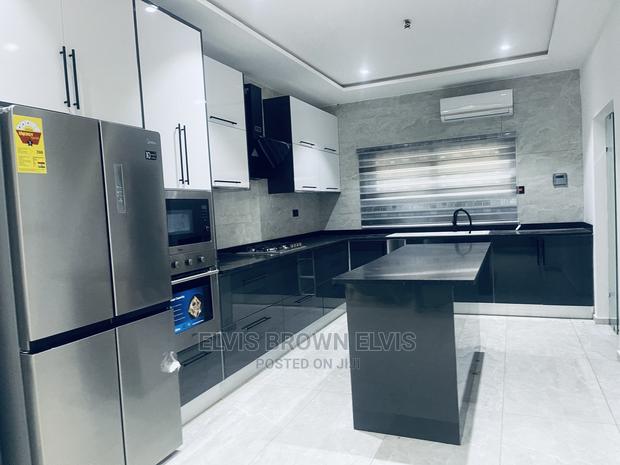 4bdrm Duplex in Living Large, East Legon for Sale · Photo 6