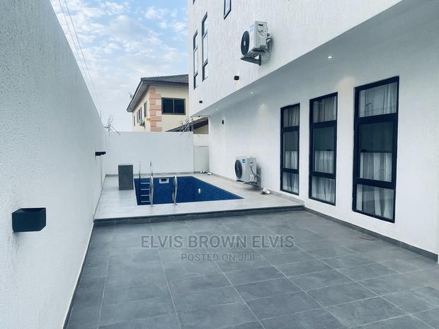 4bdrm Duplex in Living Large, East Legon for Sale · Photo 5